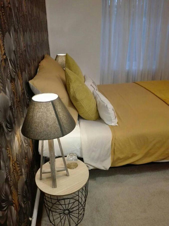 L'Esquilon Chambre D'Hote Bed & Breakfast Thiat Dış mekan fotoğraf