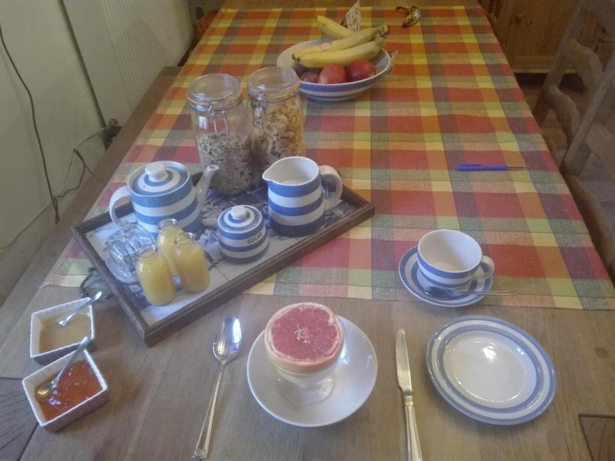 L'Esquilon Chambre D'Hote Bed & Breakfast Thiat Dış mekan fotoğraf
